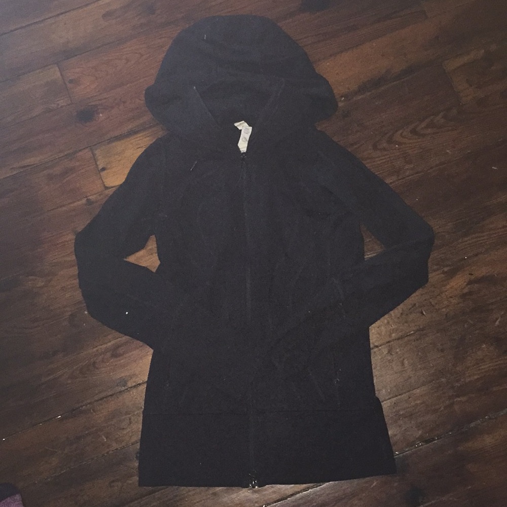 Lululemon black jacket
